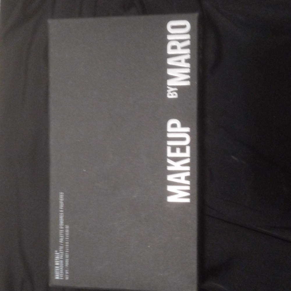 Makeup eyeshadow palette by Mario